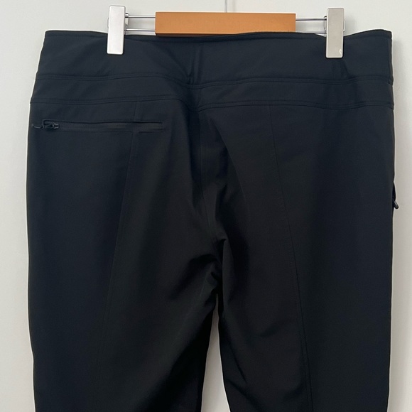 Lululemon Black Mountain Pants - Picture 2 of 8